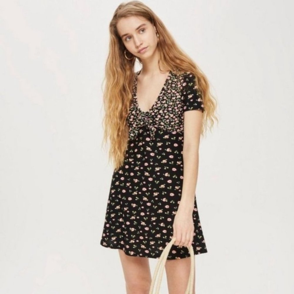 TOPSHOP Front Tie Floral Dress